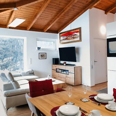 Villa Affluent Penthouse In With Lift